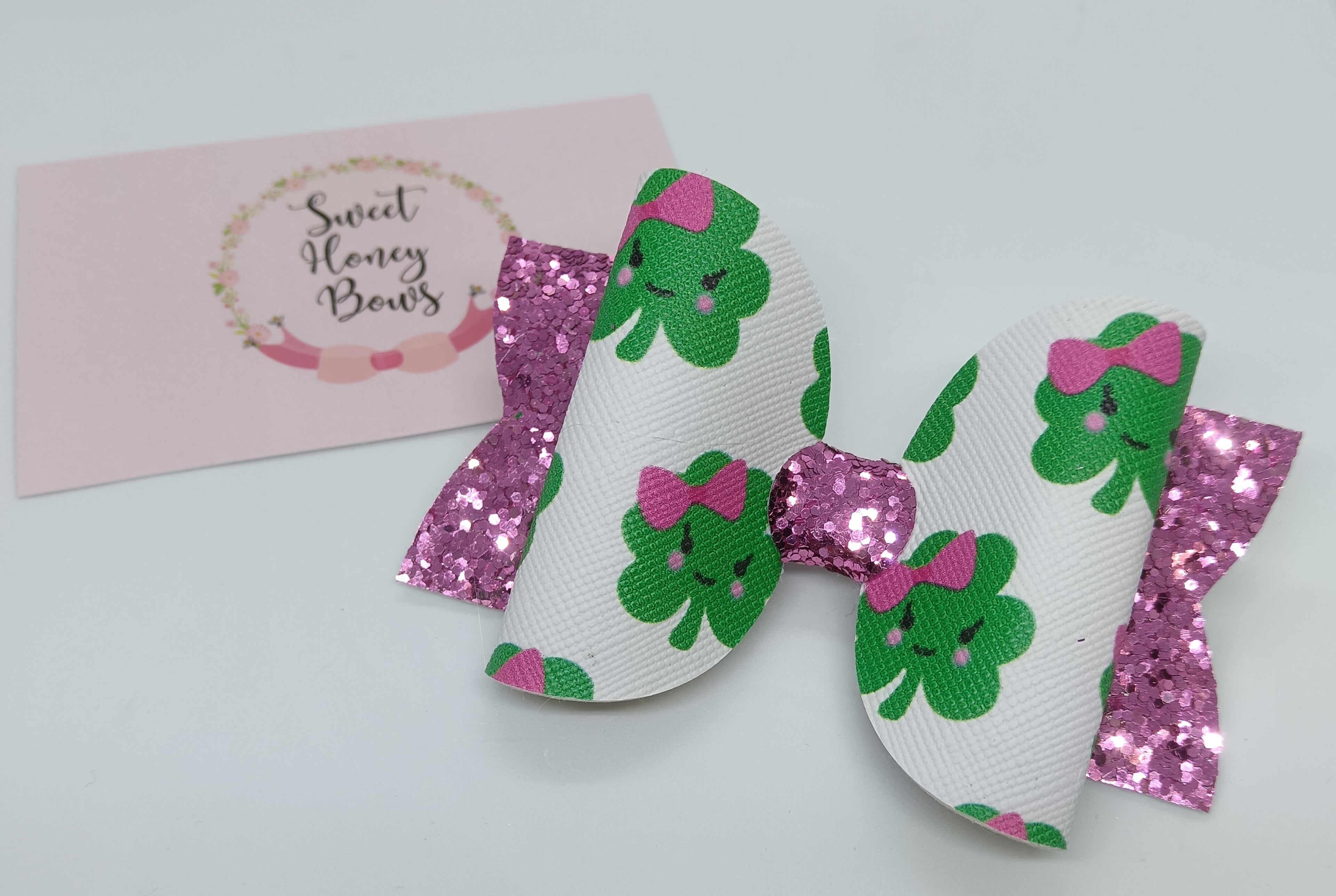 Pretty Shamrock Bow