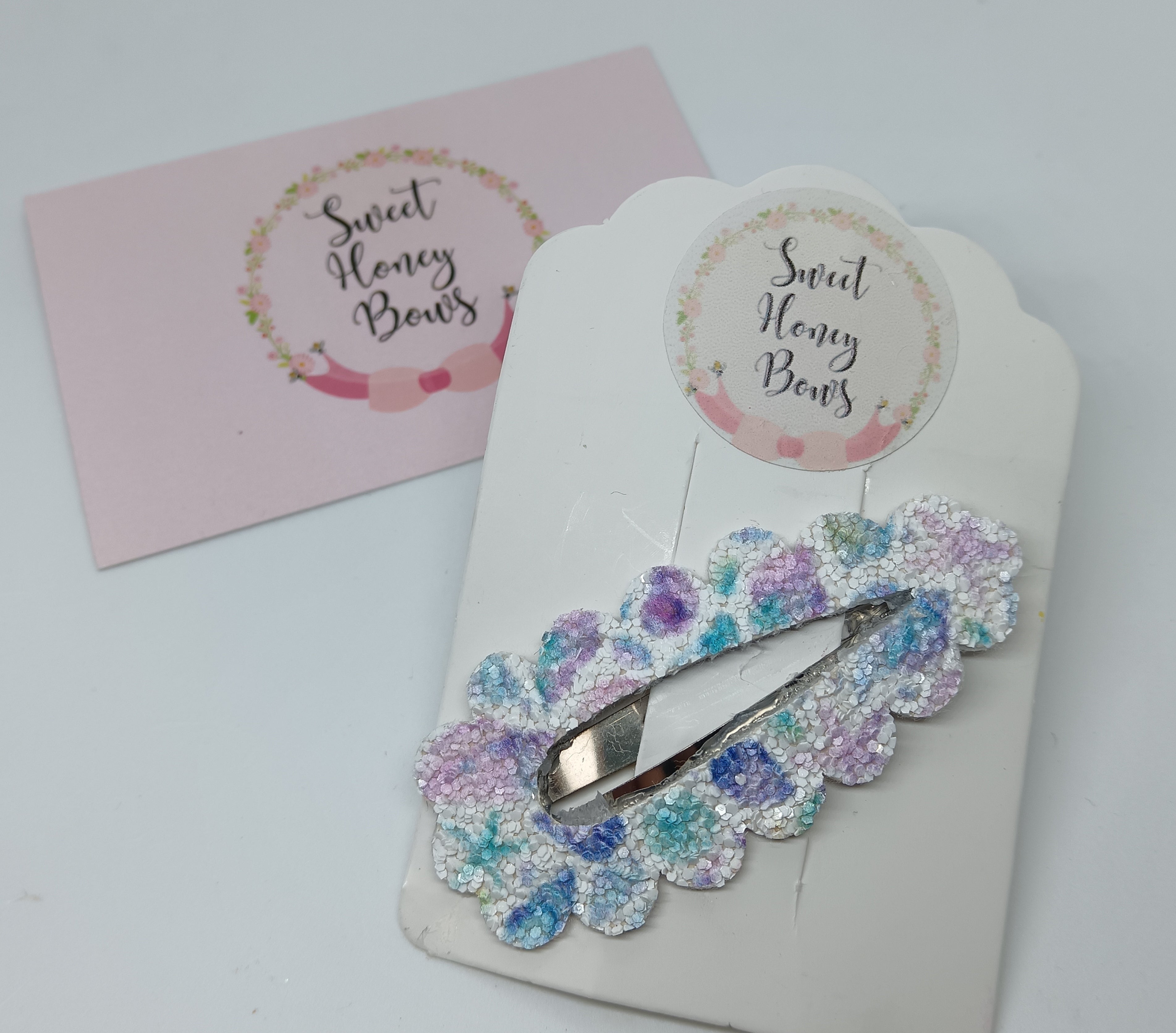 Glitter Shell Clip