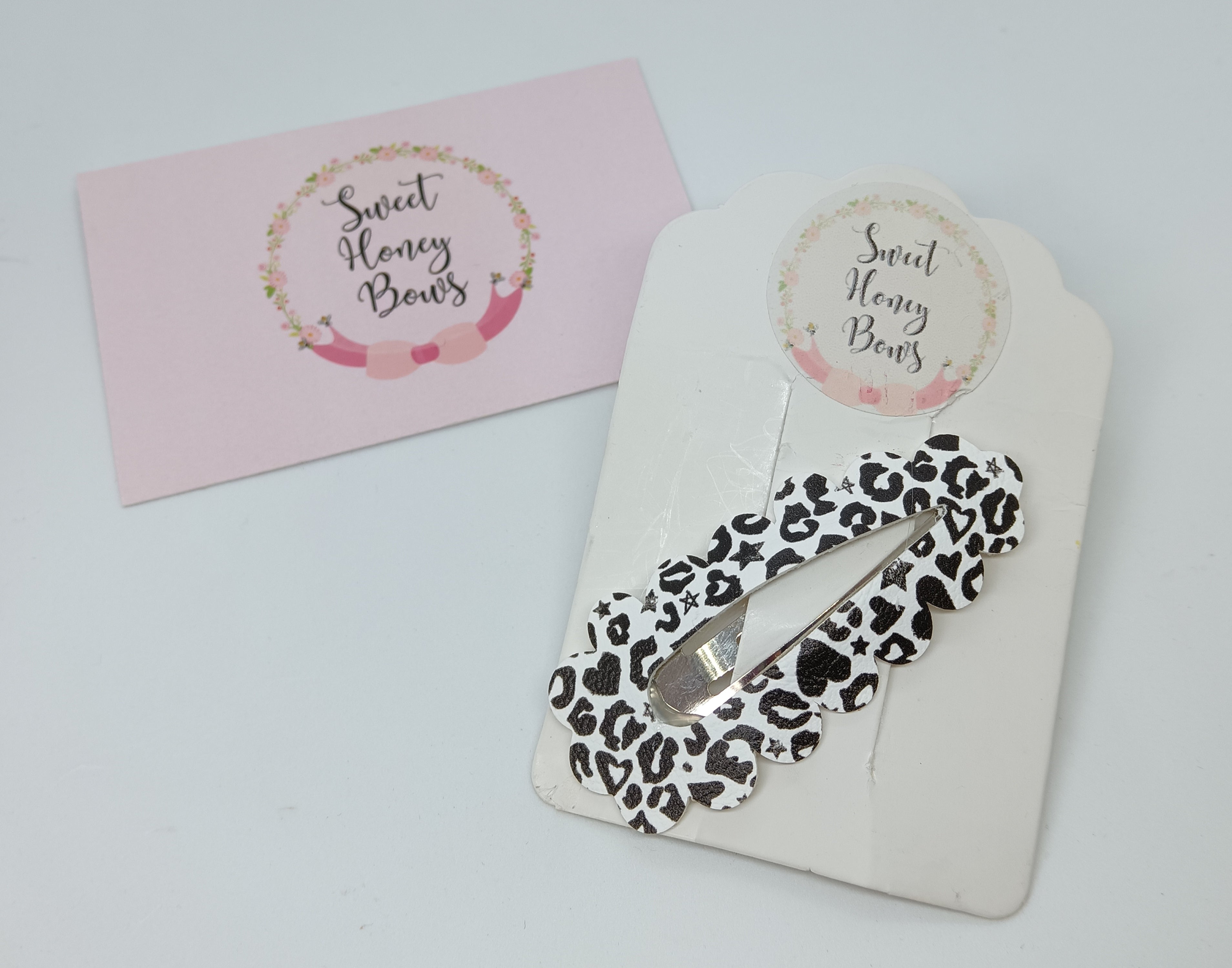 Leopard Heart Clip